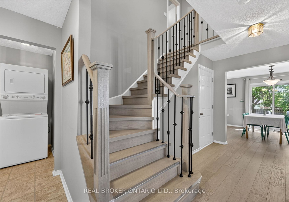 1895-applewood-avenue-innisfil-ontario-n13472962