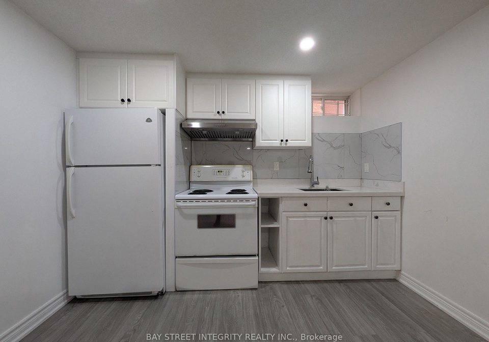 lower-37-sandham-crescent-markham-ontario-n13473056