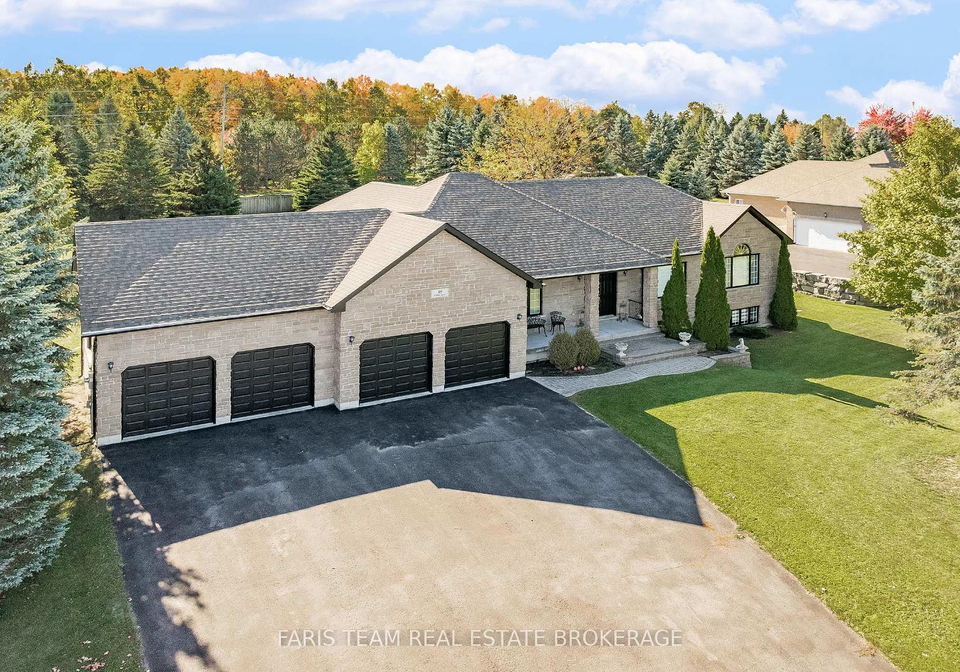 39-vanderpost-crescent-essa-ontario-n13473752