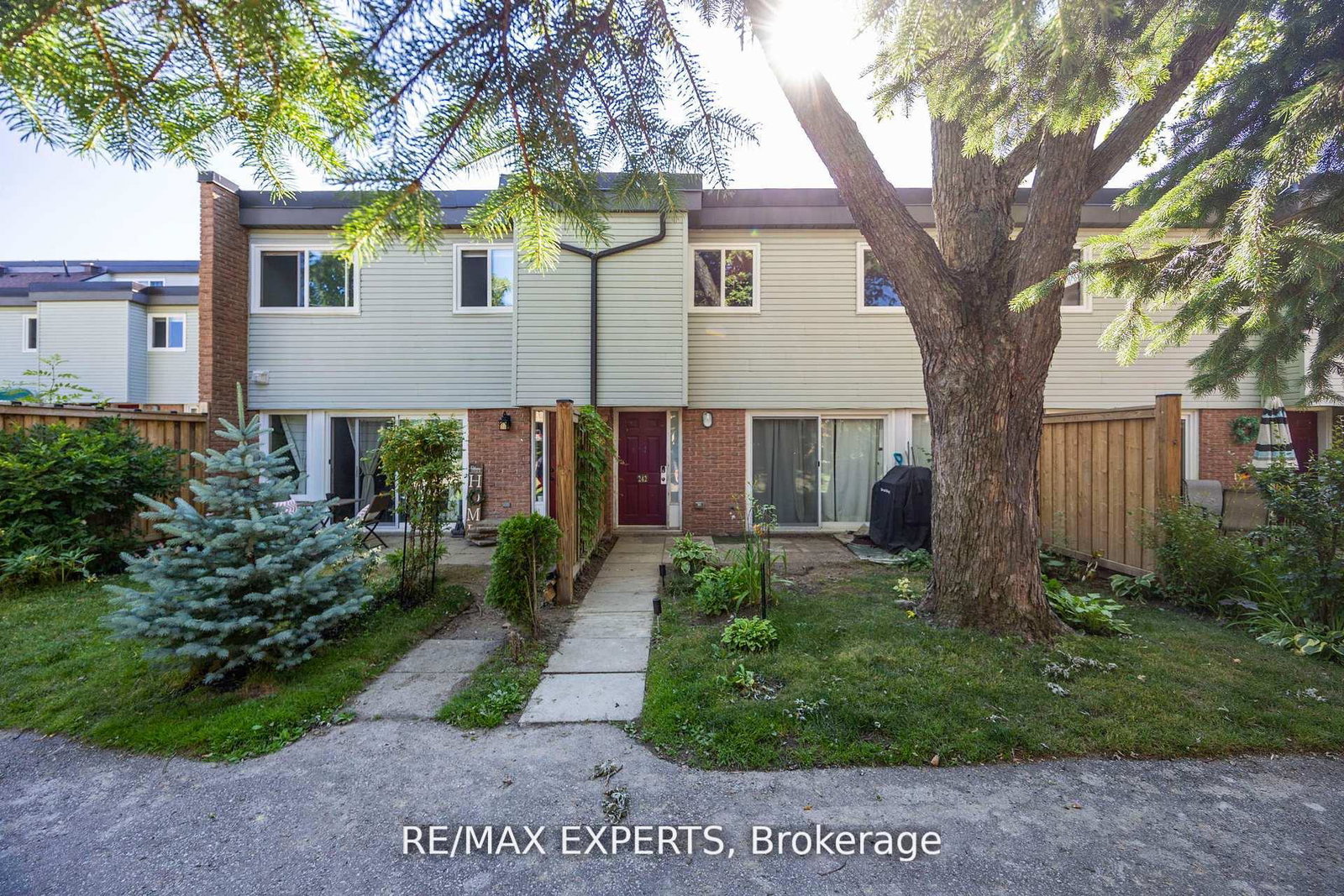 242-milestone-crescent-aurora-ontario-n13473844