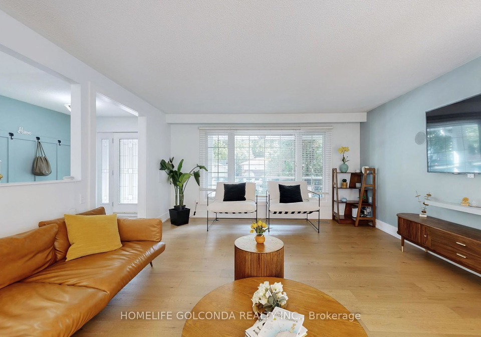 54-senator-reesors-drive-markham-ontario-n13474126