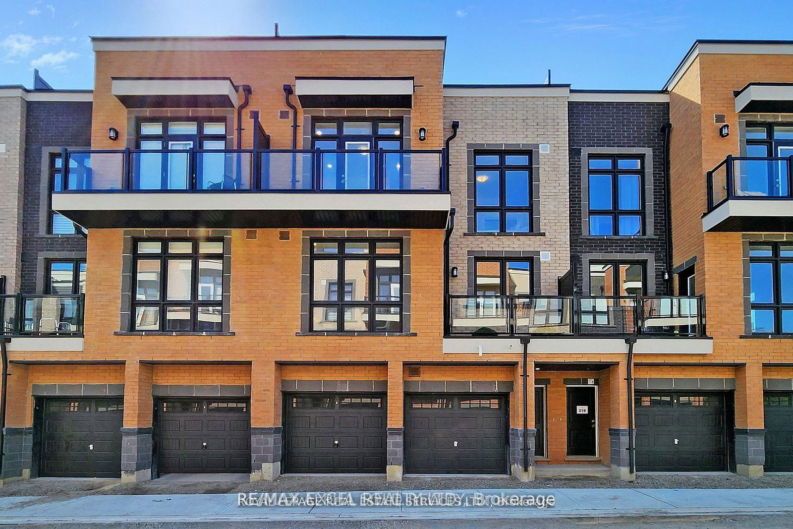 6-sayers-lane-richmond-hill-ontario-n13474916