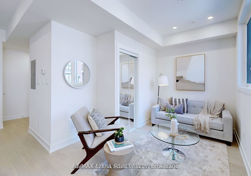 6-sayers-lane-richmond-hill-ontario-n13474916