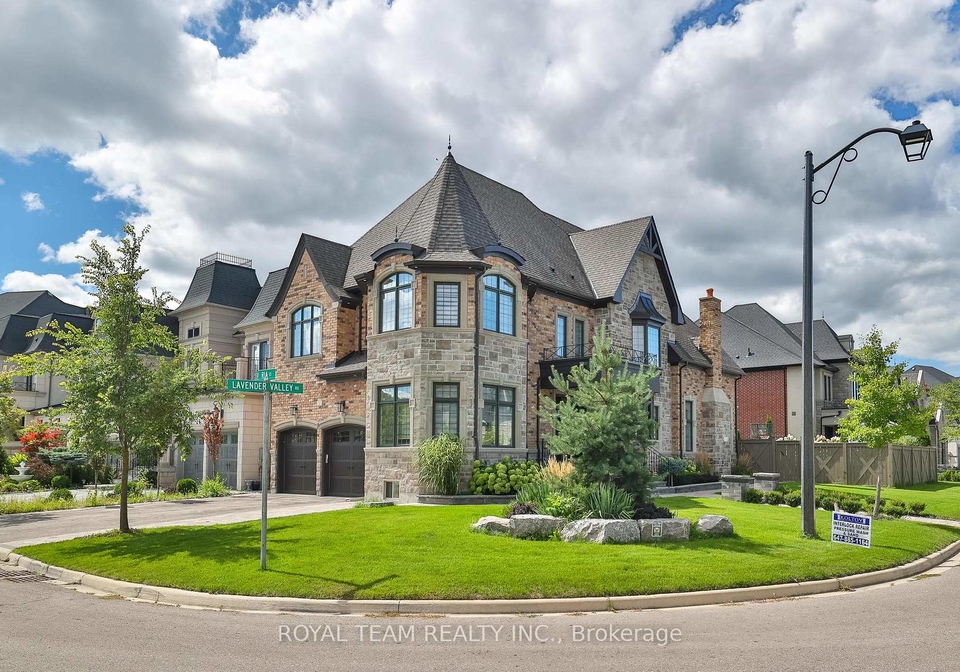 1-ria-court-king-ontario-n13475302