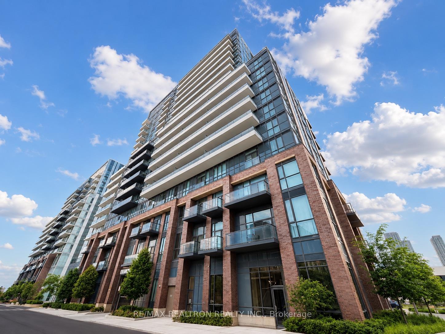 38-honeycrisp-crescent-vaughan-ontario-n13475366