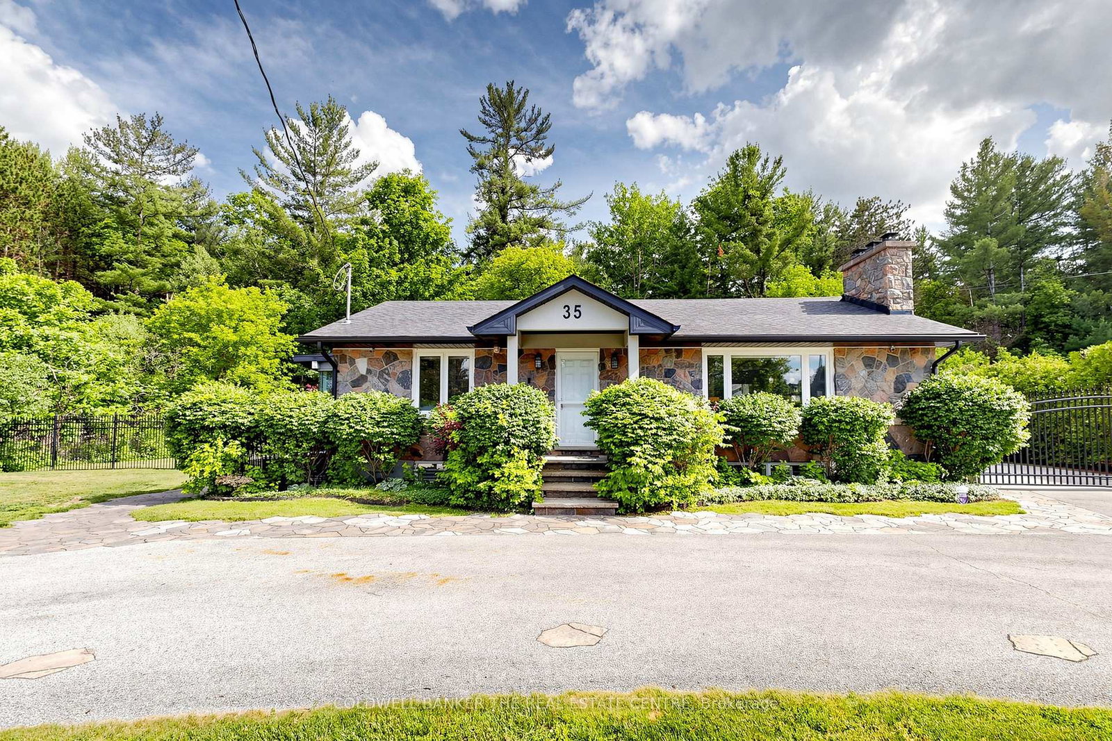 35-parkside-drive-east-gwillimbury-ontario-n13475416