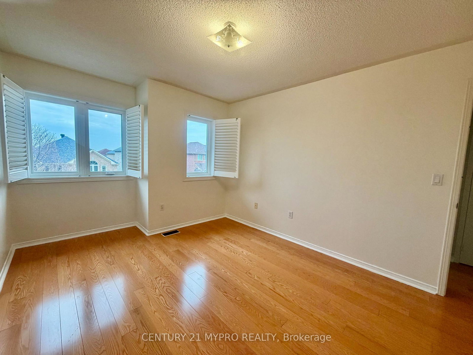 116-orchard-hill-2nd-floor-boulevard-markham-ontario-n13475752