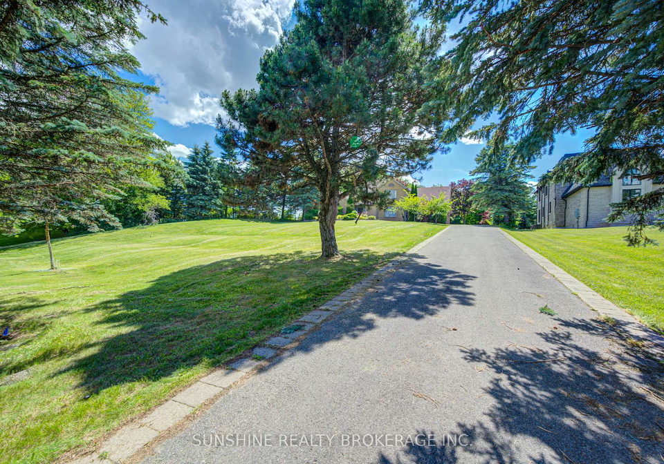 807-woodland-acres-crescent-vaughan-ontario-n13475786