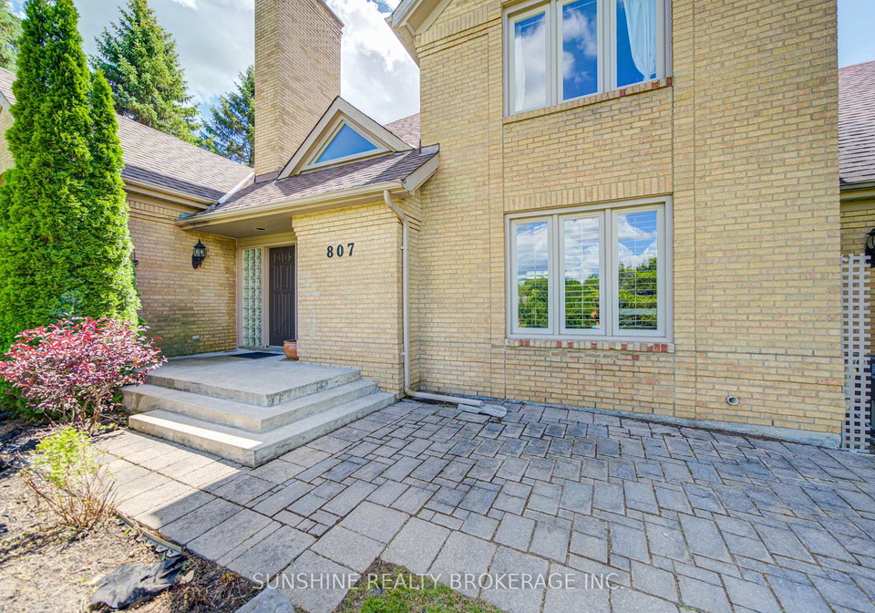 807-woodland-acres-crescent-vaughan-ontario-n13475786