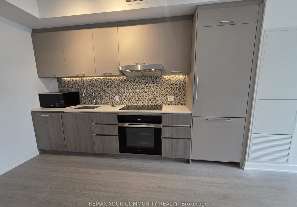 8188-yonge-street-vaughan-ontario-n13476524