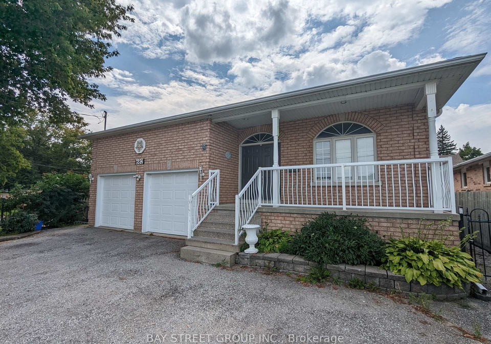 682-the-queensway-road-s-georgina-ontario-n13476644