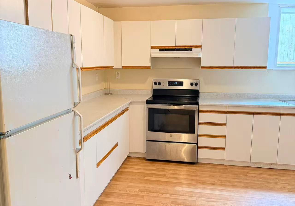682-the-queensway-road-s-georgina-ontario-n13476644