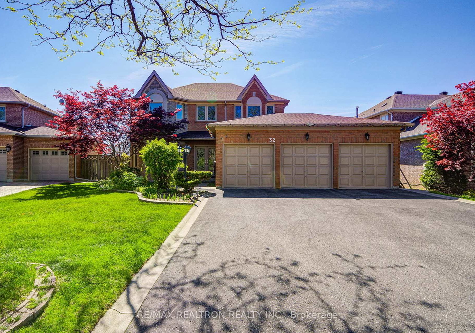 32-dumfries-drive-markham-ontario-n13477002