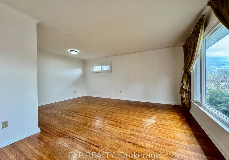 29-bayview-parkway-newmarket-ontario-n13477152