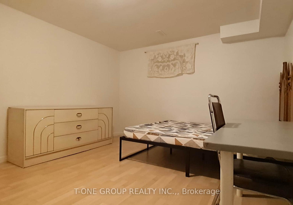 213-risebrough-circuit-markham-ontario-n13477260