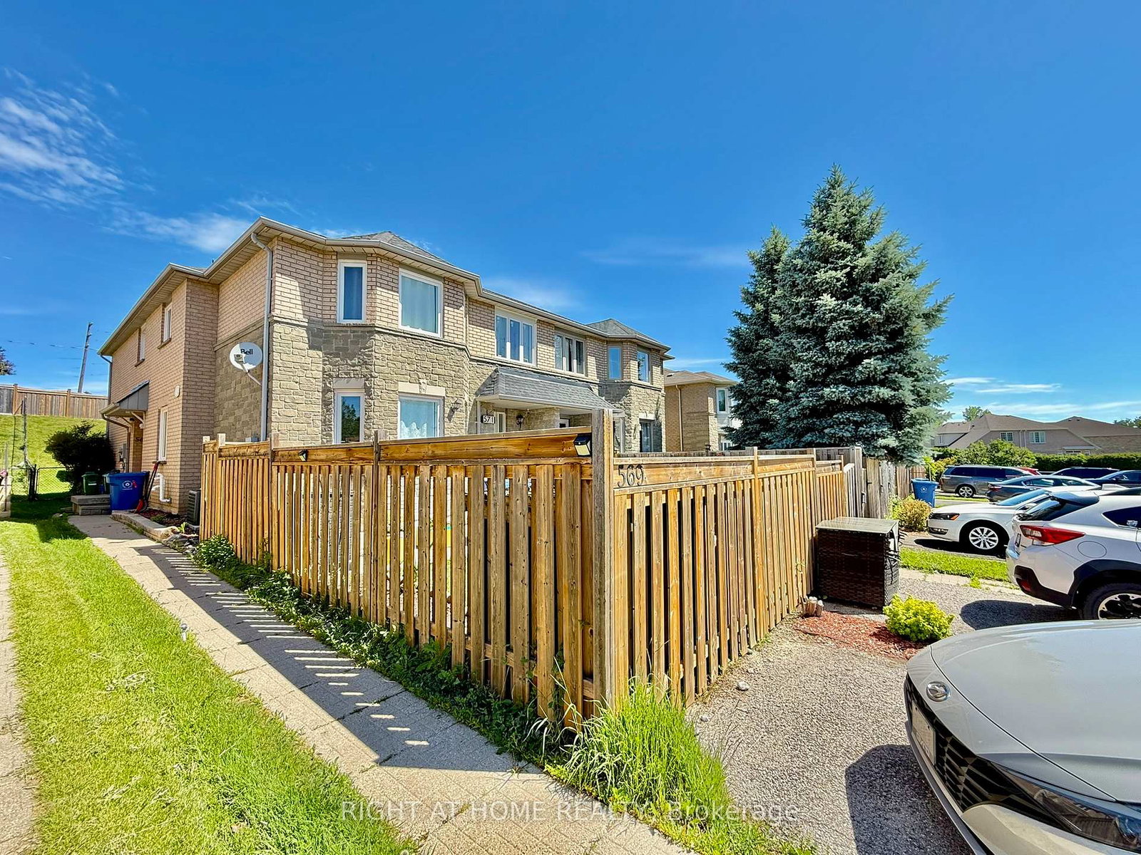 569-walpole-crescent-newmarket-ontario-n13477292