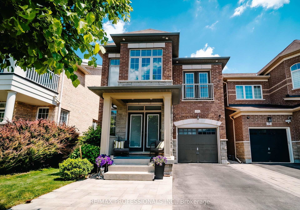 11-pelham-drive-vaughan-ontario-n13477348