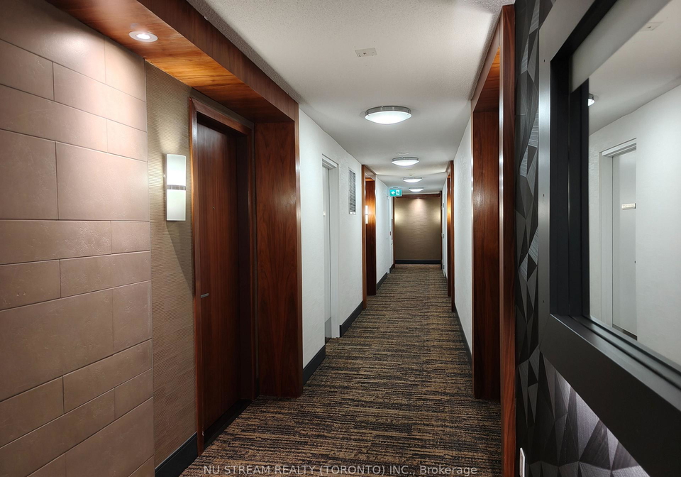 39-galleria-parkway-markham-ontario-n13477466