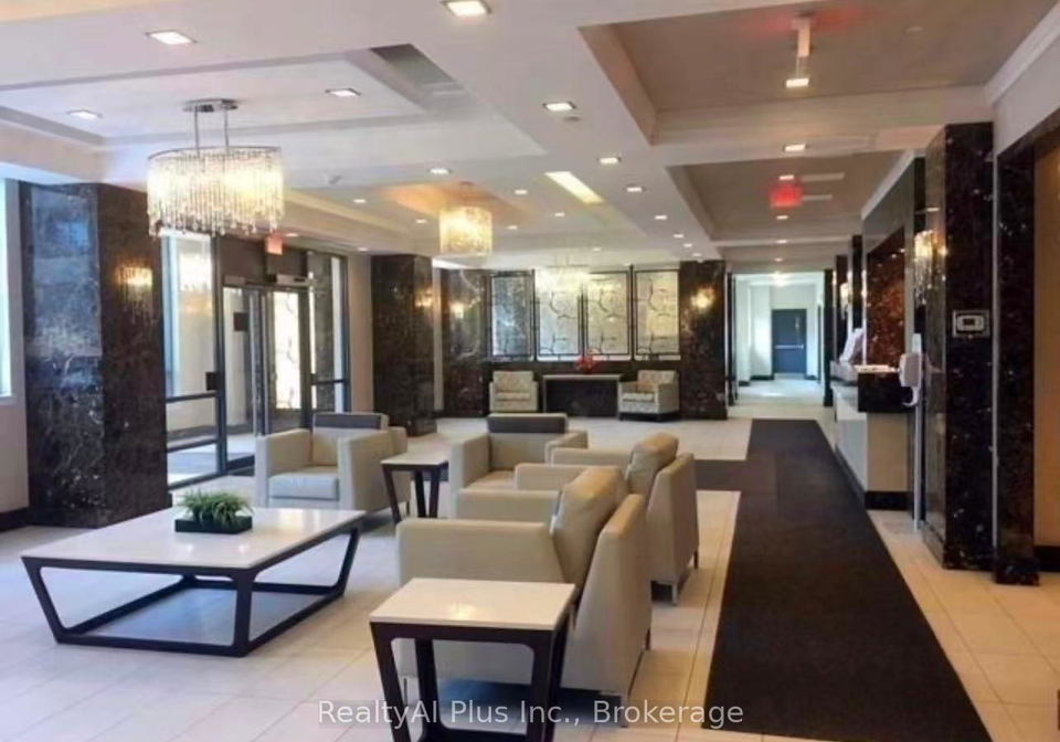 372-highway-7-e-richmond-hill-ontario-n13477610