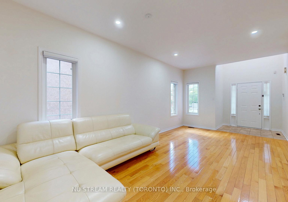 125-peshawar-avenue-markham-ontario-n13478006