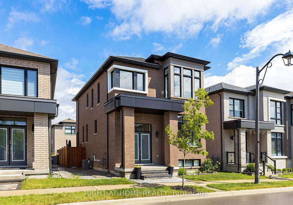 12-sam-priestley-avenue-markham-ontario-n13478080