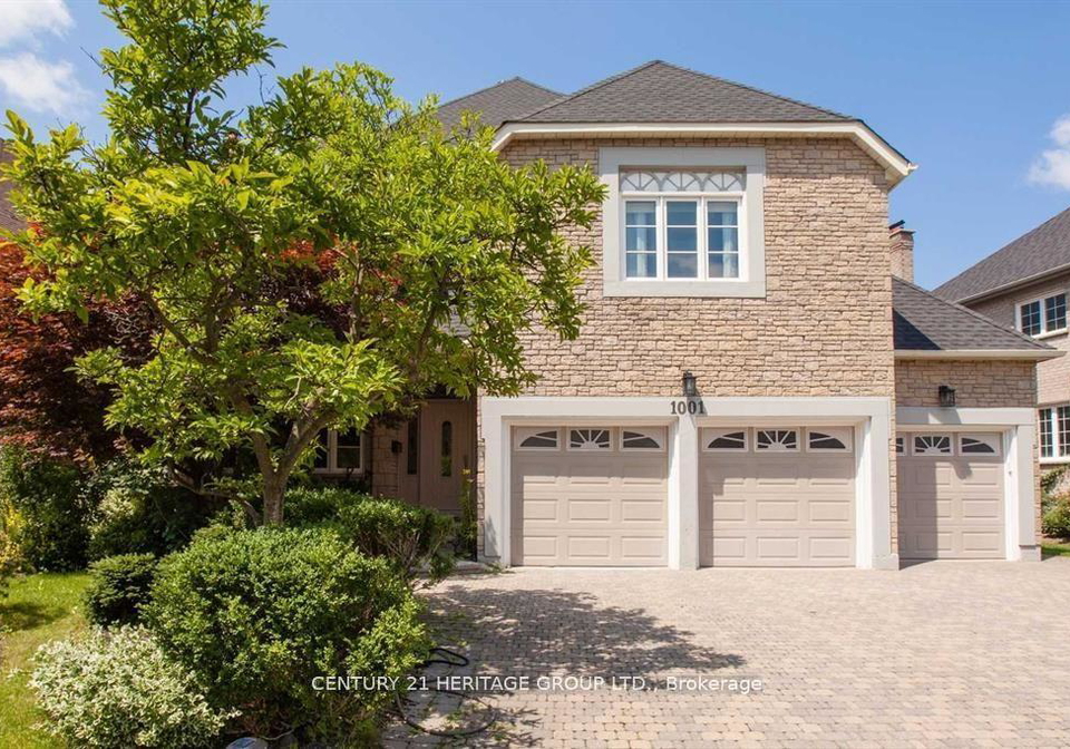 1001-lockwood-circle-newmarket-ontario-n13478728