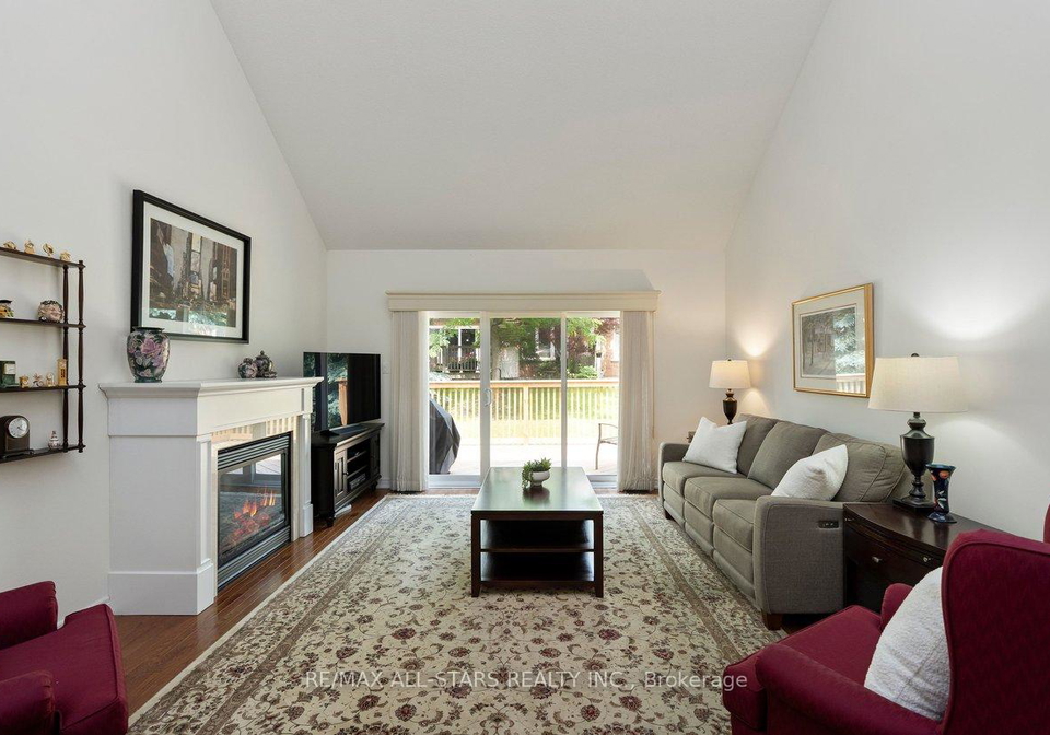 52-oasis-way-markham-ontario-n13479872