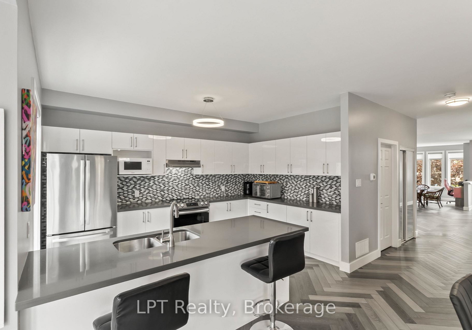111-bayview-avenue-georgina-ontario-n13481096