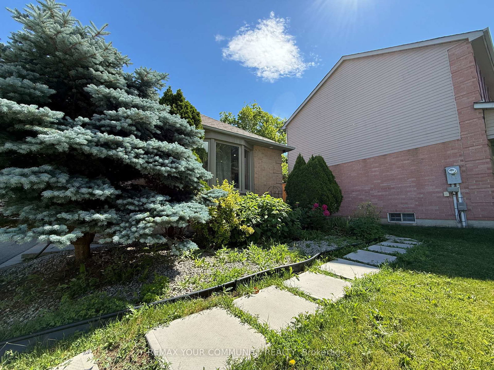 6-albery-crescent-aurora-ontario-n13481244