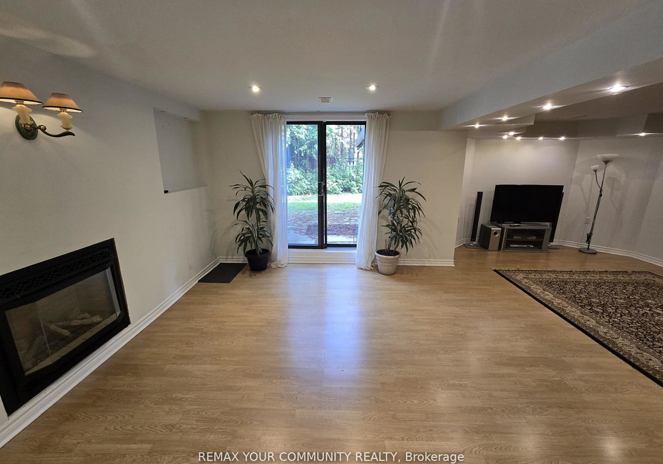 21-addison-street-richmond-hill-ontario-n13481284