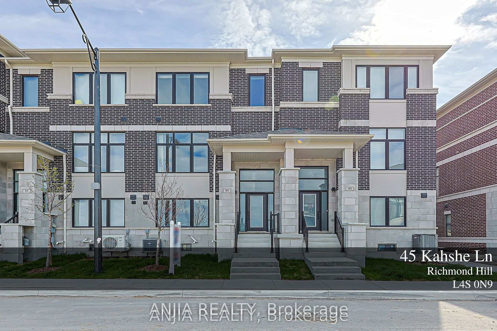 45-kahshe-lane-richmond-hill-ontario-n13481310