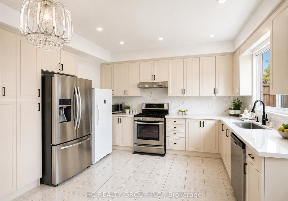 44-turnhouse-crescent-markham-ontario-n13481416