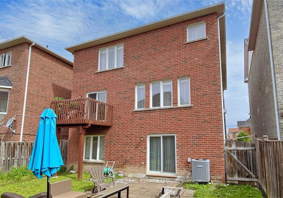 209-ray-snow-boulevard-newmarket-ontario-n13481752