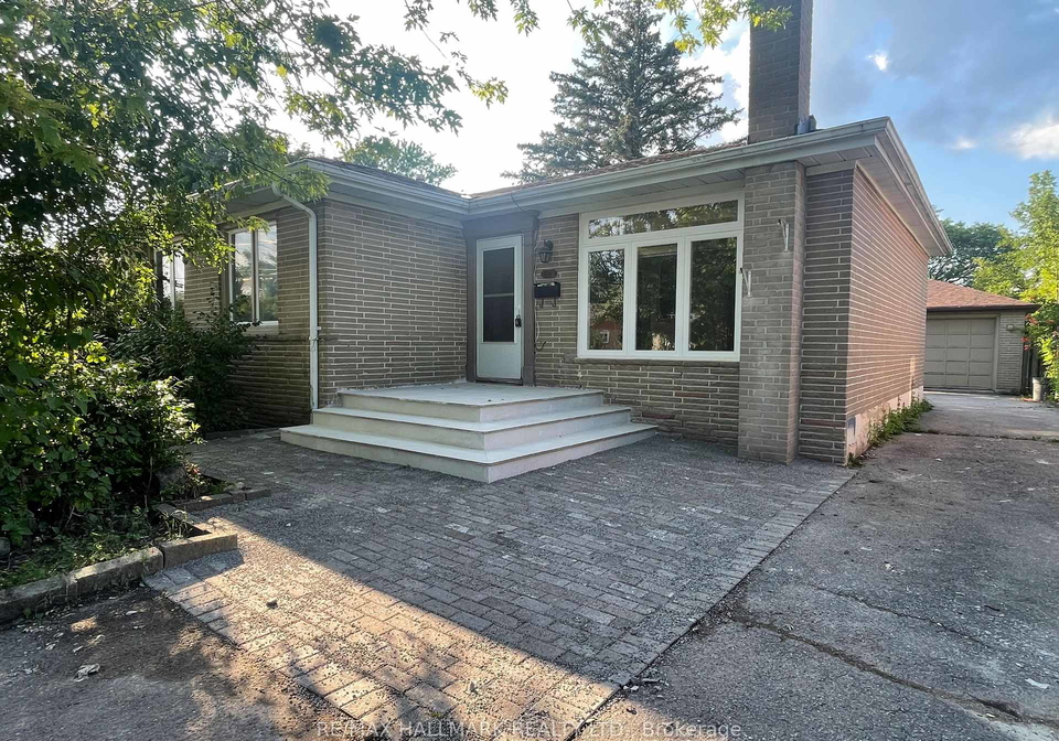 116-cartier-crescent-richmond-hill-ontario-n13481844