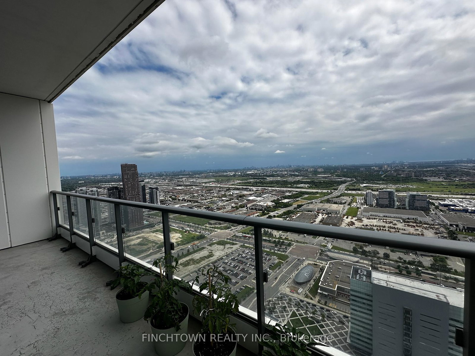 5-buttermill-avenue-vaughan-ontario-n13481868