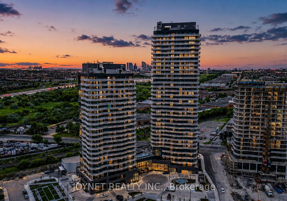 10-flavelle-trail-vaughan-ontario-n13482762