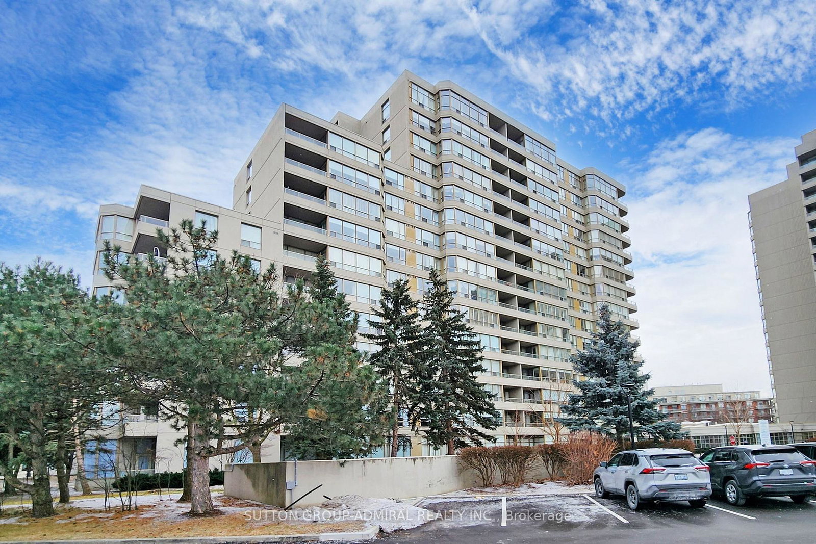 11-townsgate-drive-vaughan-ontario-n13483190