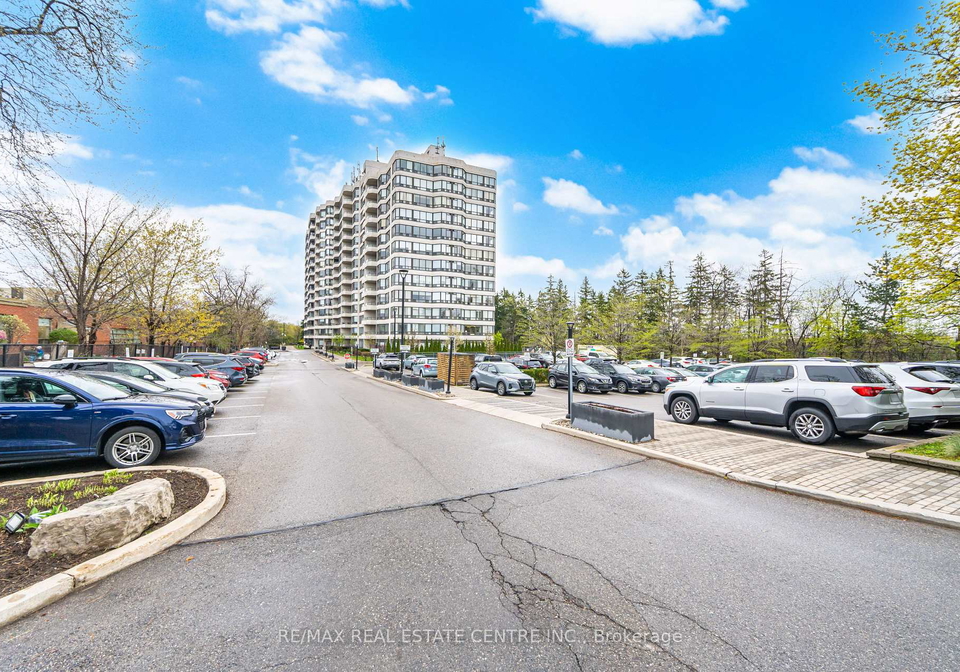 8501-bayview-avenue-richmond-hill-ontario-n13483230