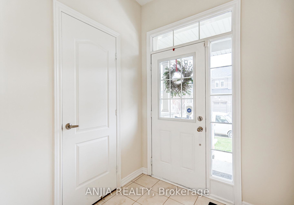 25-collier-crescent-markham-ontario-n13483444