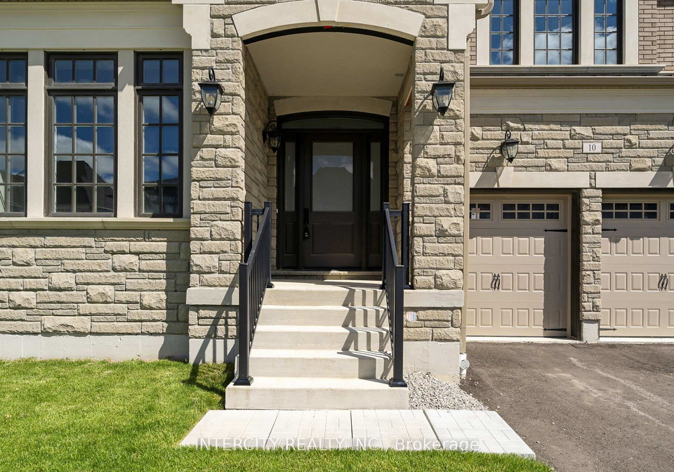 10-saxby-farm-avenue-king-ontario-n13483726