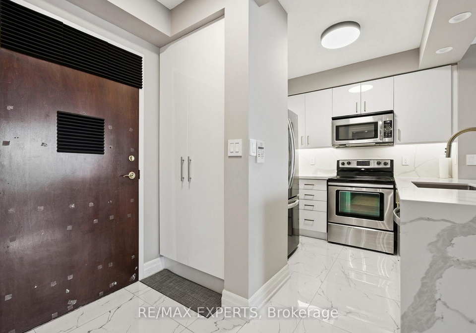 88-promenade-circle-vaughan-ontario-n13483918