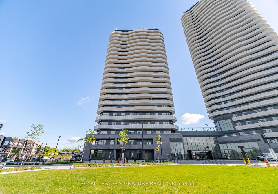 10-flavelle-trail-vaughan-ontario-n13484368