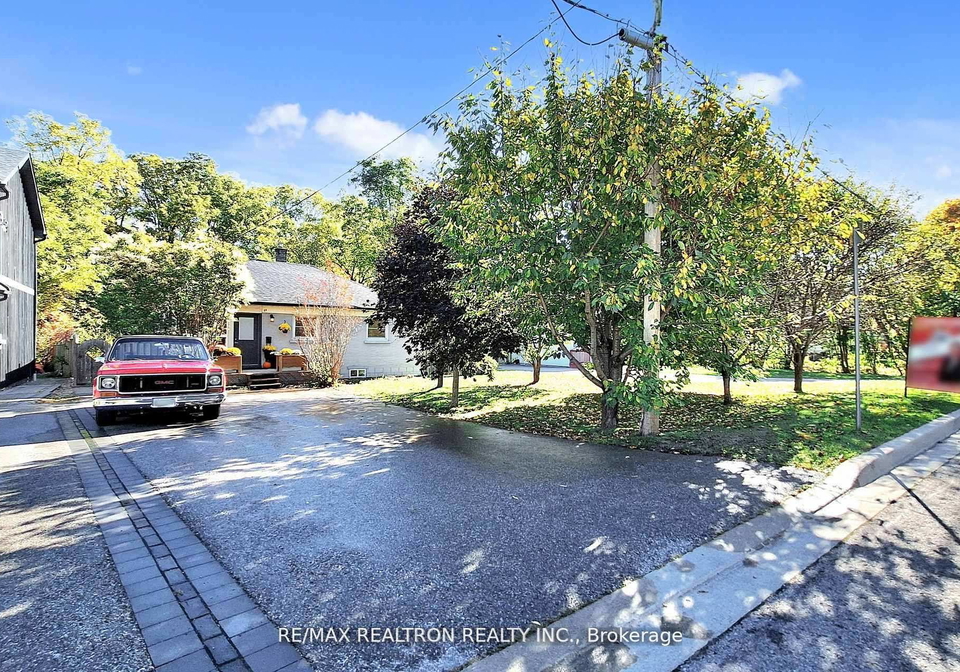 59-machell-avenue-aurora-ontario-n13484530