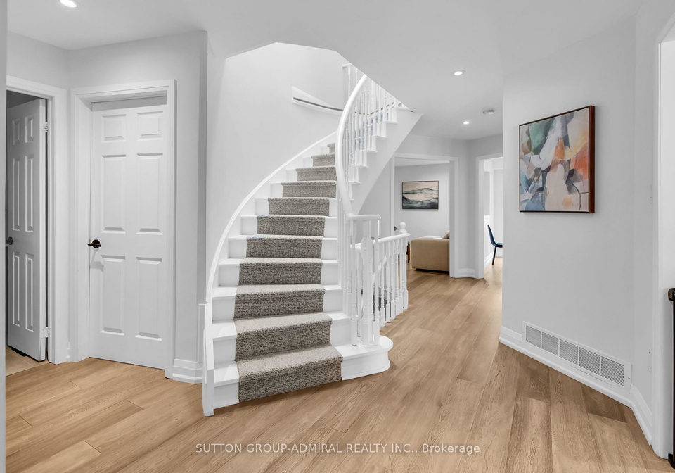 253-charlton-avenue-vaughan-ontario-n13484586
