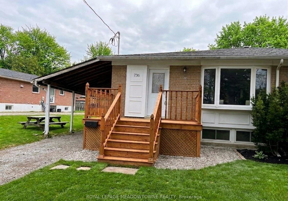 736-sunnypoint-drive-newmarket-ontario-n13484988