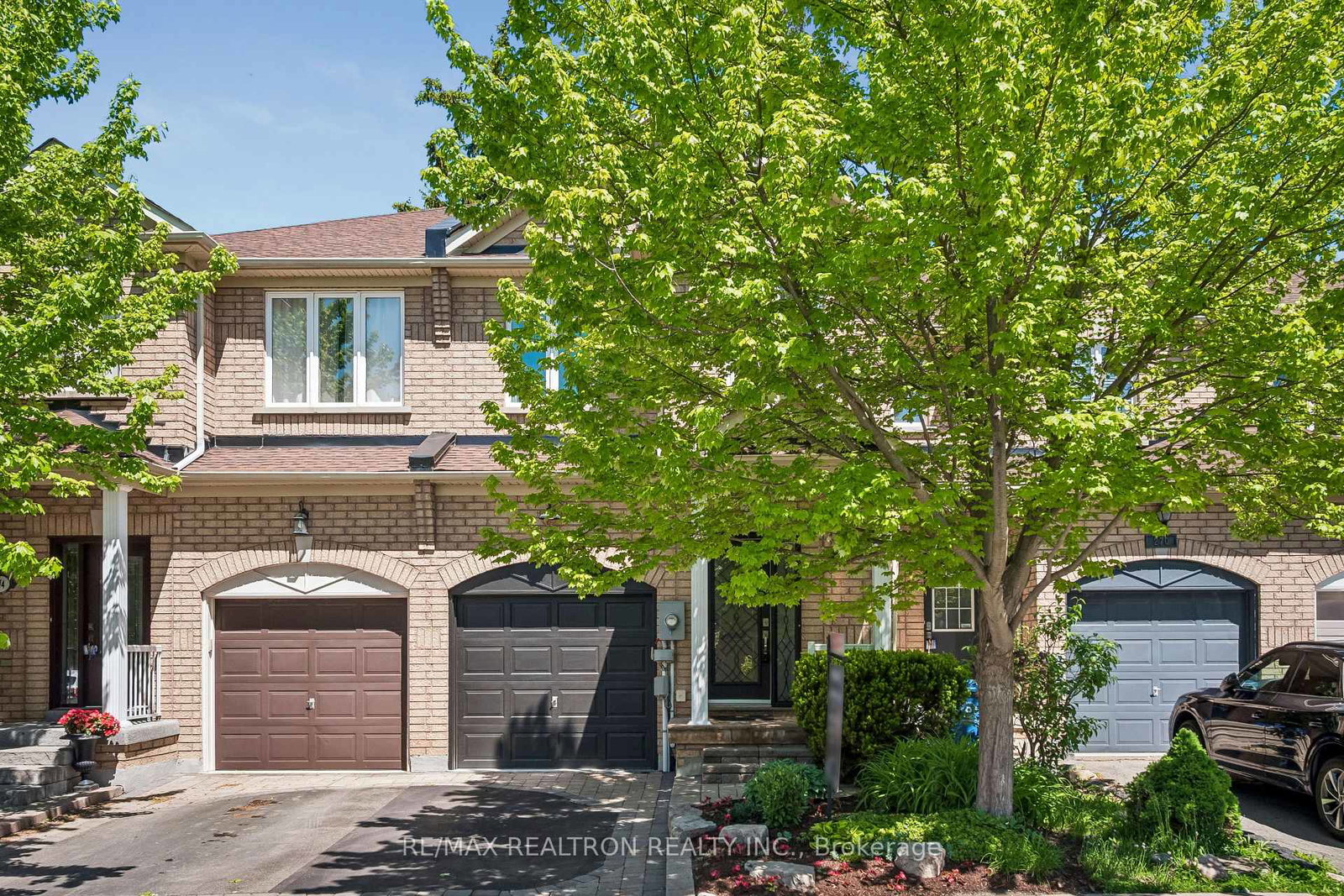 272-tom-taylor-crescent-newmarket-ontario-n13485406
