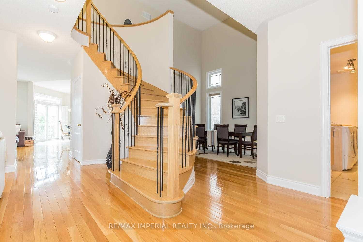 205-conover-avenue-aurora-ontario-n13485500