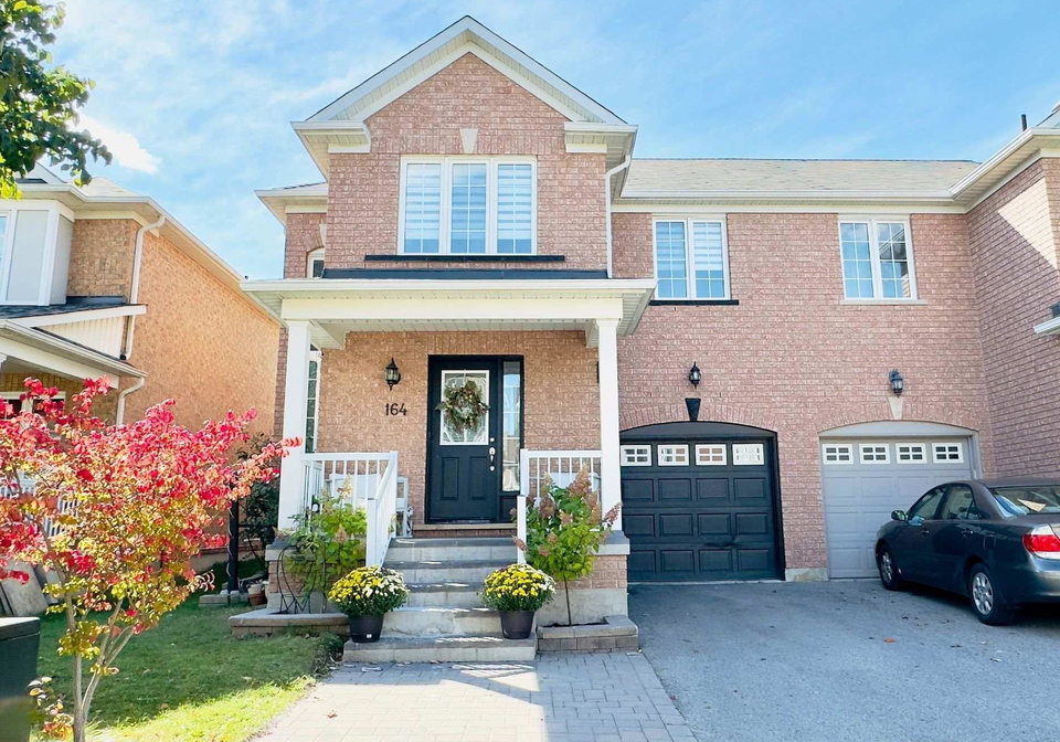 164-gail-parks-crescent-newmarket-ontario-n13486076