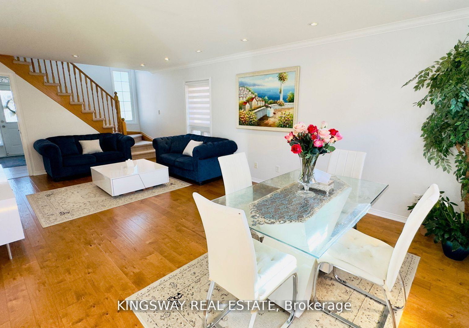 164-gail-parks-crescent-newmarket-ontario-n13486076