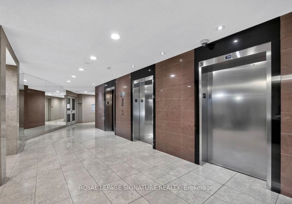 7250-yonge-street-vaughan-ontario-n13486608
